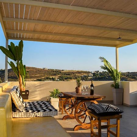 The View Villa Камиларион Екстериор снимка