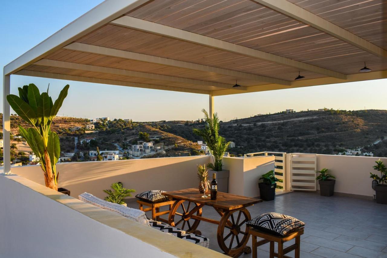 The View Villa Камиларион Екстериор снимка